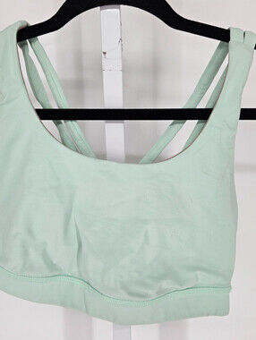 Lululemon Energy Bra Luxtreme Size 6 B/C Cup Fresh Teal